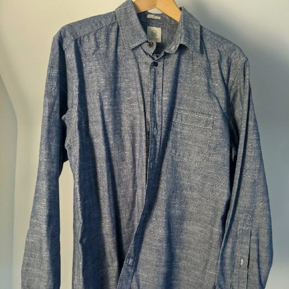 Taylor Stitch blue chambray shirt